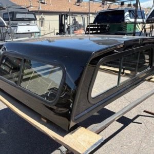 LEER 100S Mile High Deluxe Topper - Nissan Frontier - Image 4