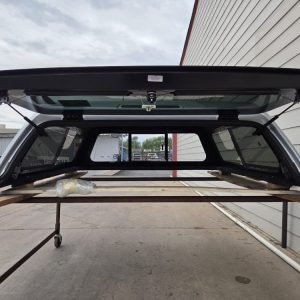 LEER 100XR Topper - Toyota Tundra - Image 5