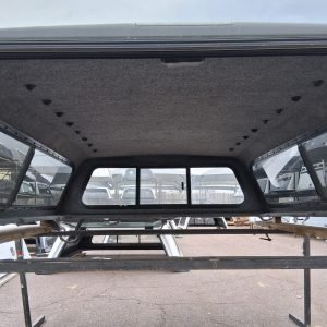 LEER 100R Topper - Chevrolet Silverado 2500 - Image 5