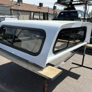 LEER 100R Mile High Deluxe Topper - Toyota Tacoma - Image 4