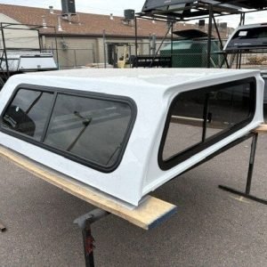 LEER 100S Mile High Deluxe Topper - GMC Sierra 1500 - Image 4