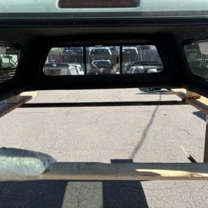 LEER 100S Mile High Deluxe Topper - Nissan Frontier - Image 5