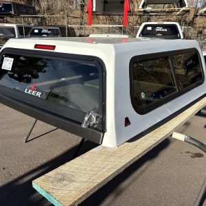 LEER 100S Topper - Toyota Tacoma - Image 1