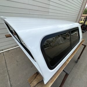 LEER 100R Mile High Deluxe Topper - Toyota Tundra - Image 3